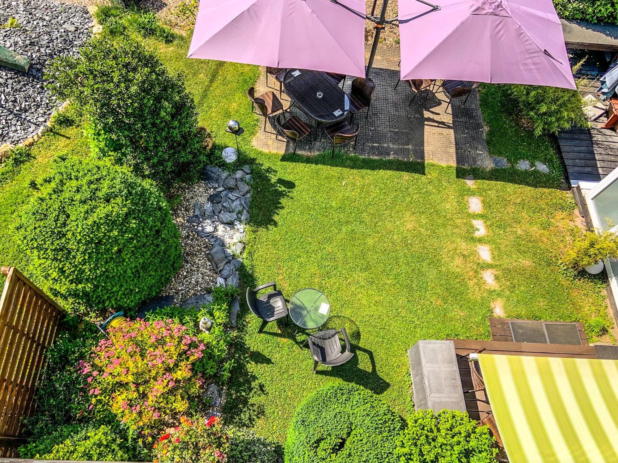 Moselhotel Weinhaus Simon Wintrich Exterior foto